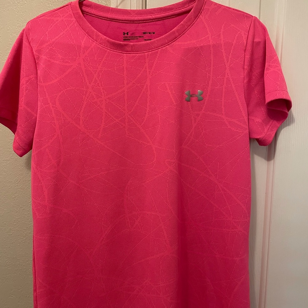 Women’s Under Armour hot pink shirt size medium